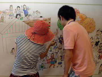 写真:ライブペイントの様子