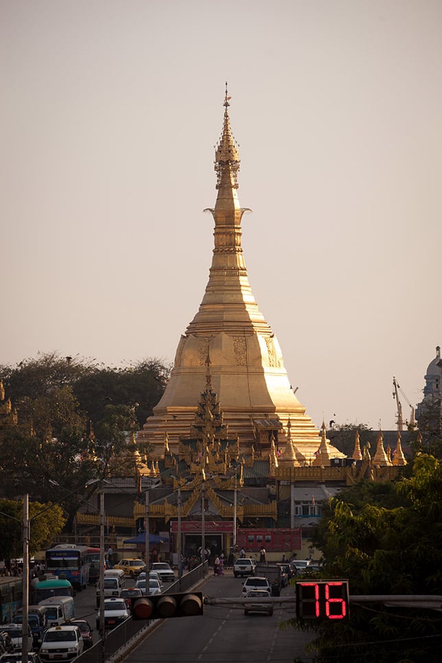 写真:ミャンマーの市街地