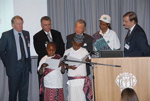 写真:グローバル・アピール発表の様子