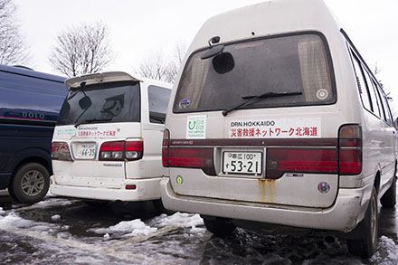 写真：日本財団ロゴのステッカーが貼られた車両