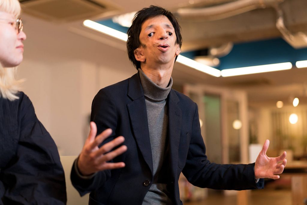 写真:トークイベントを振り返る石田さん