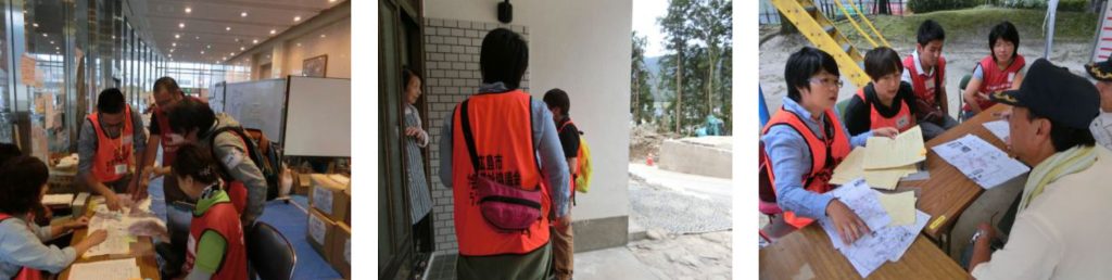 写真:個別訪問によるニーズ調査を行う様子