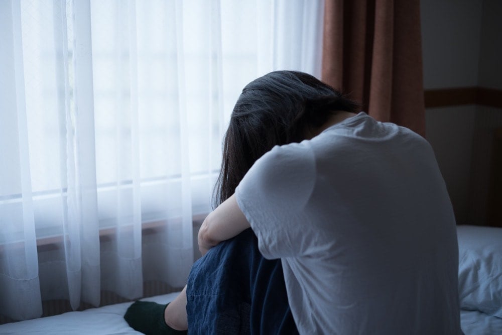 イメージ:落ち込んでいる女性