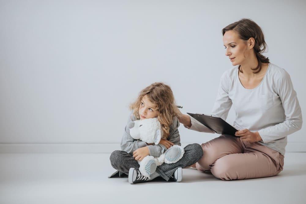 イメージ:子どもに寄り添う大人