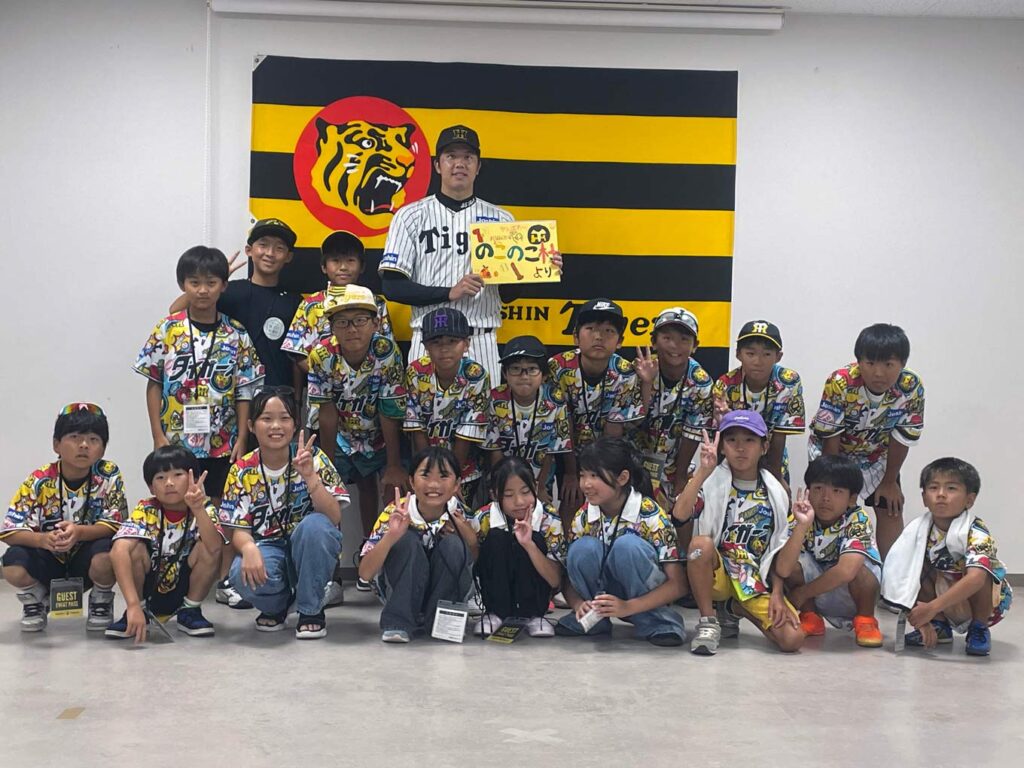 写真:集合写真の様子