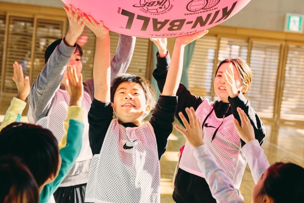S.C.P. Japan主催のスポーツ教室に参加する子どもたちの様子